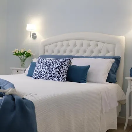 La Via Dell'acqua Bed & Breakfast *