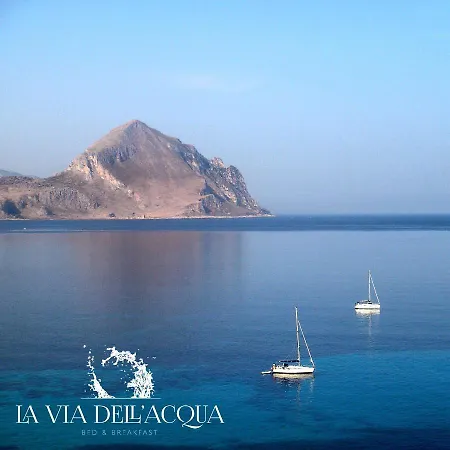 فندق مبيت وإفطار La Via Dell'acqua 3*