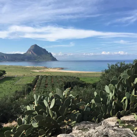 La Via Dell'acqua Bed & Breakfast Macari